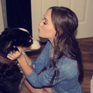 Meet your Posher, Emily